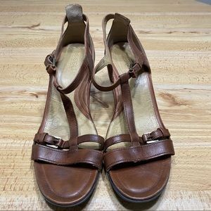 Ecco Women’s Sculptured 65 T Strap Sandal Size 42